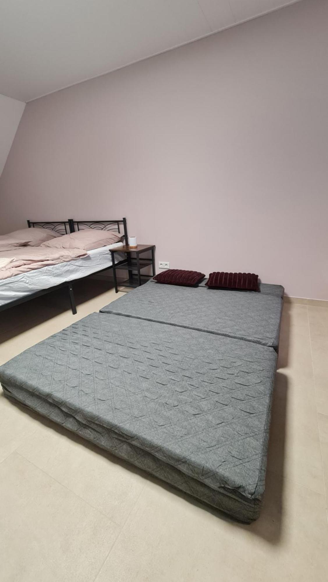 מלון Zimmer 2C Mit Privates Badezimmer In Juelich מראה חיצוני תמונה